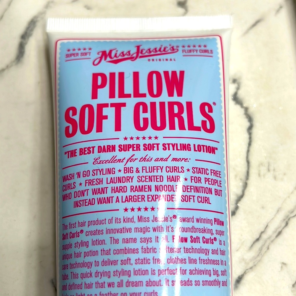 Pillow soft curl styling Lotion